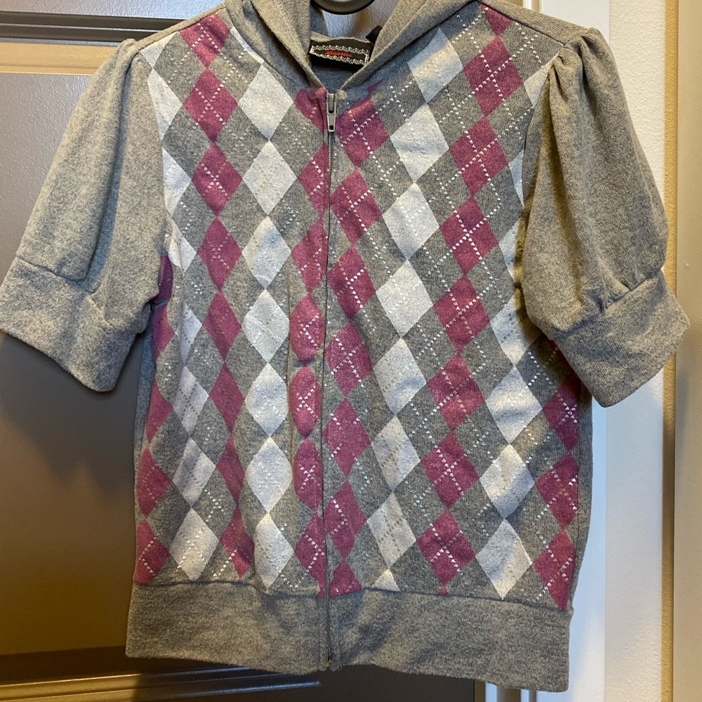 Argyle short sleeve zip up